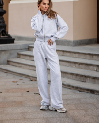 122 Костюм спортивний з трьохнитки з вишивкою та з капюшоном